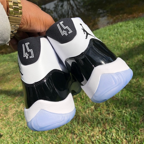 Jordan 11 Concord - size 11 - Picture 3 of 8